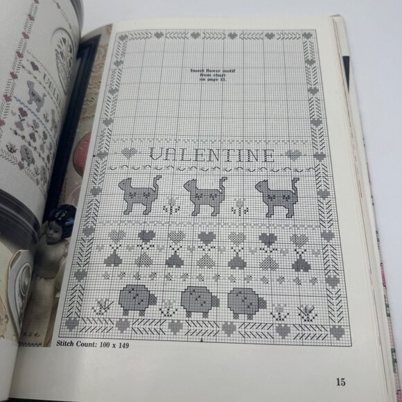 Holidays In Cross-Stitch 1987 Vanessa-Ann Collection Hardcover Book - Picture 9 of 9